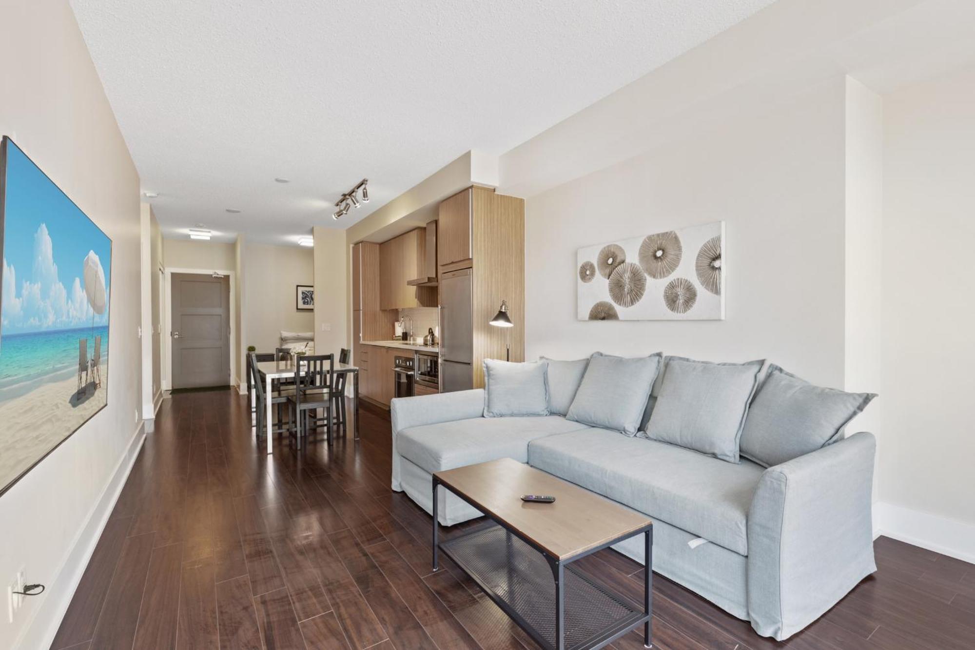 Cn Tower View 2 Bedroom *