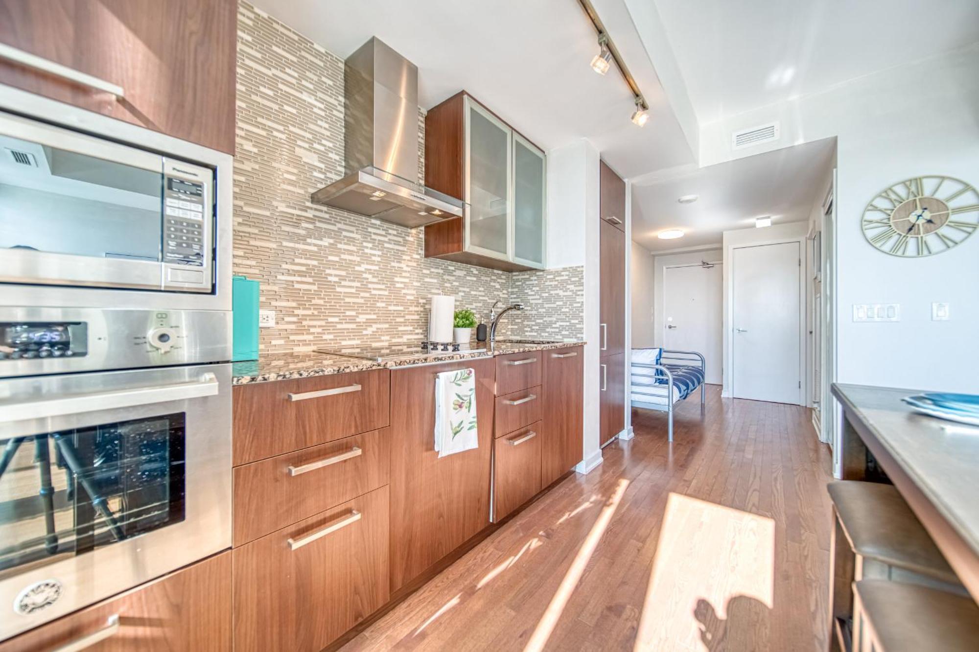 Skytree Modern Apartment Toronto