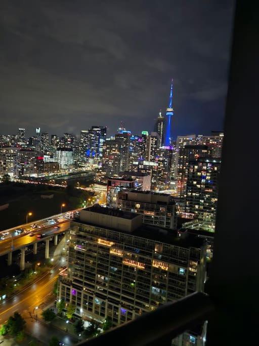 1bdrm Comfort Away From With Parking-downtown Apartment Toronto