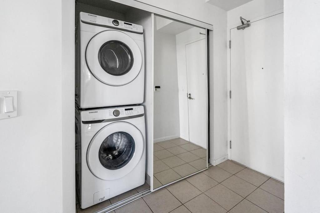 1bdrm Comfort Away From With Parking-downtown