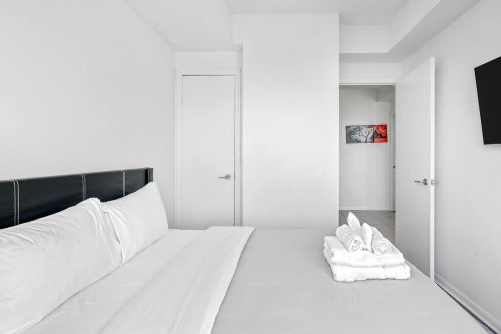 Apartment 1bdrm Comfort Away From With Parking-downtown