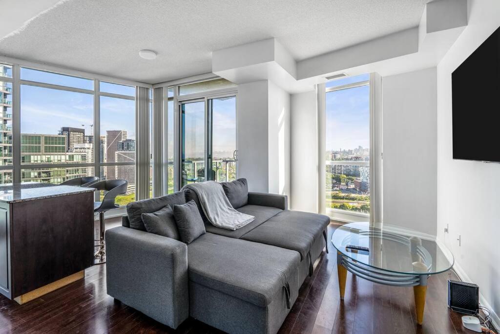1bdrm Comfort Away From With Parking-downtown *