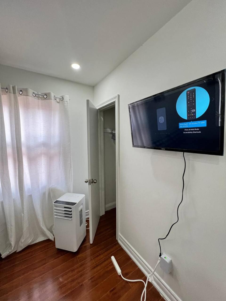 #1 Convvy-nient Residence! Homestay Toronto