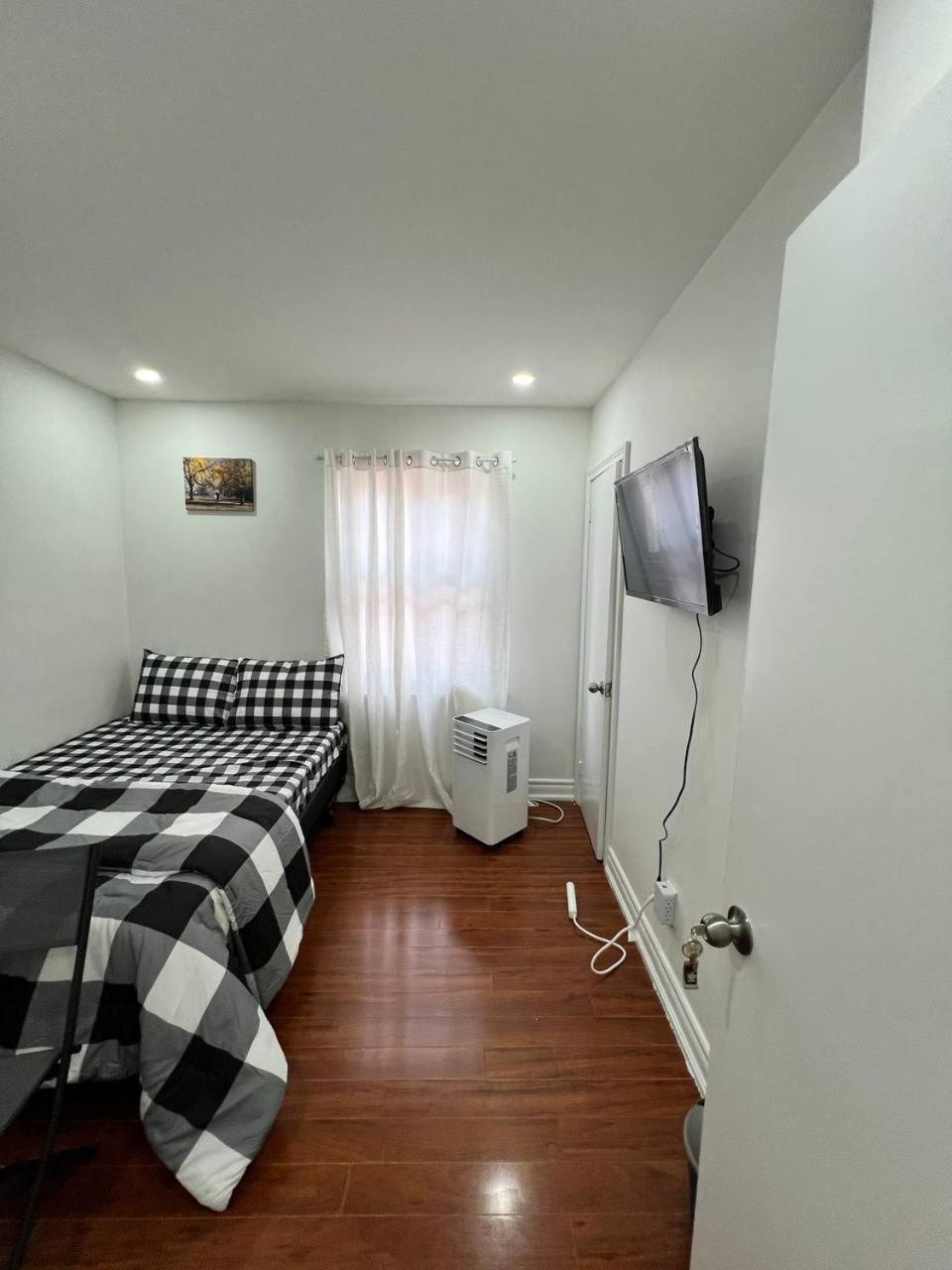 #1 Convvy-nient Residence! Homestay *