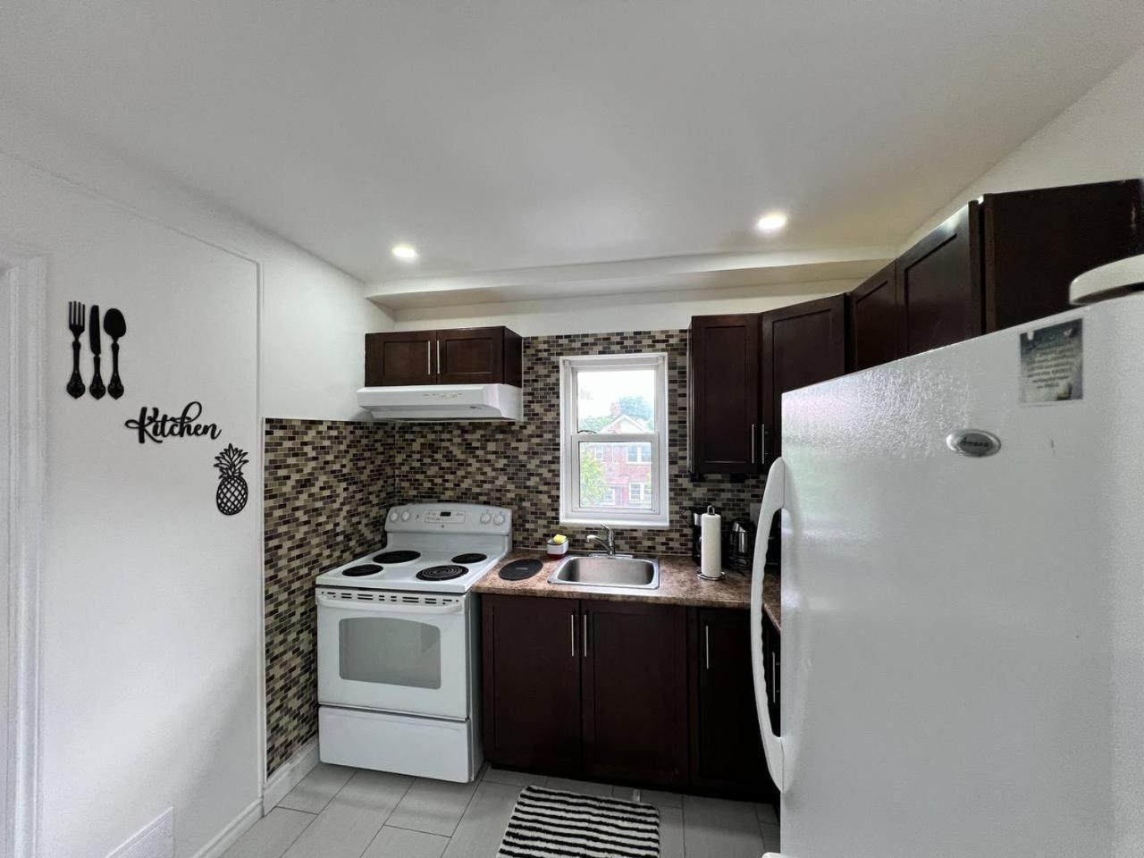 #1 Convvy-nient Residence! Homestay