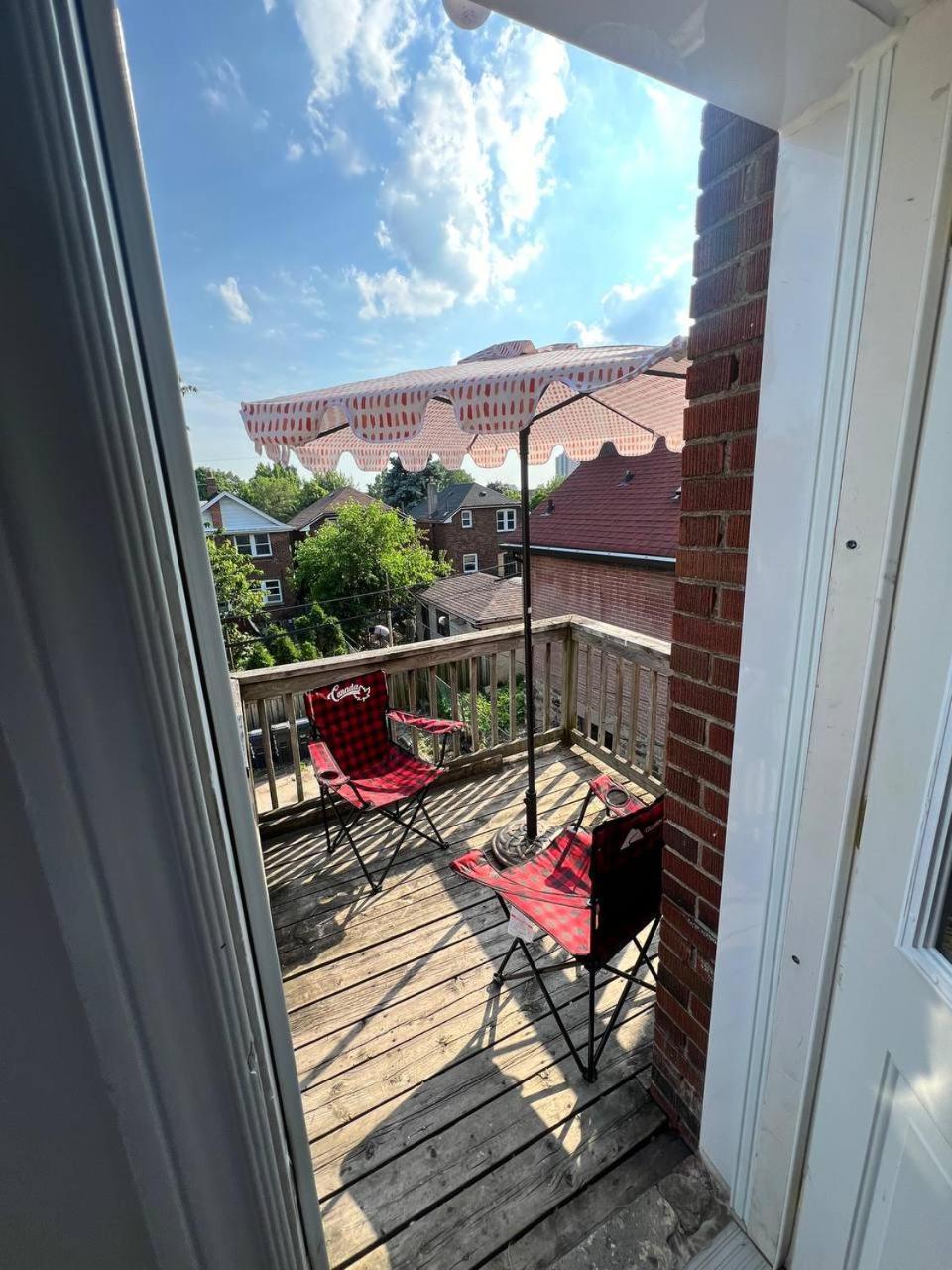 Homestay #1 Convvy-nient Residence! Toronto