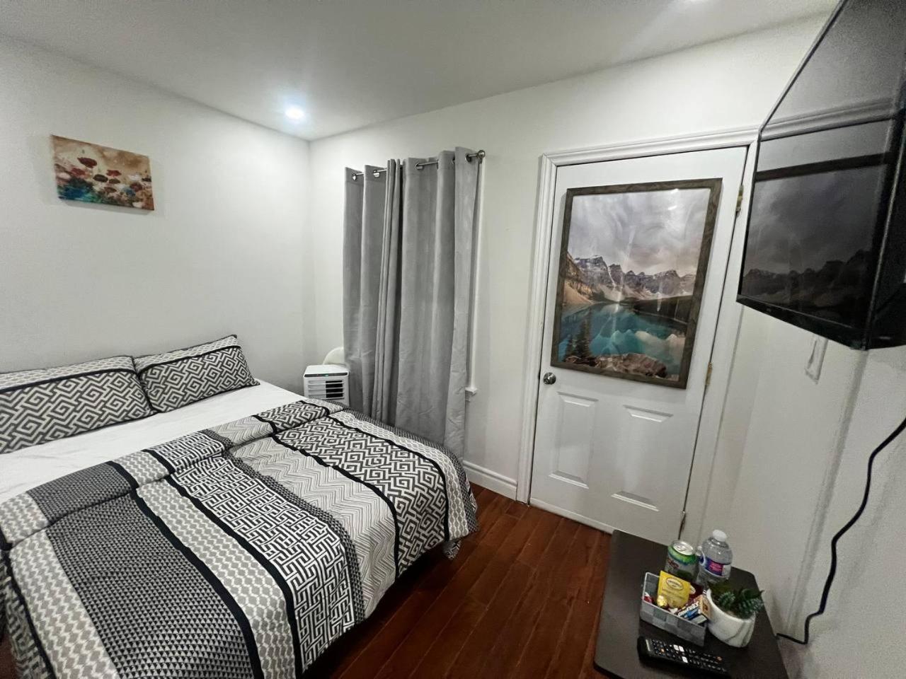 #1 Convvy-nient Residence! *