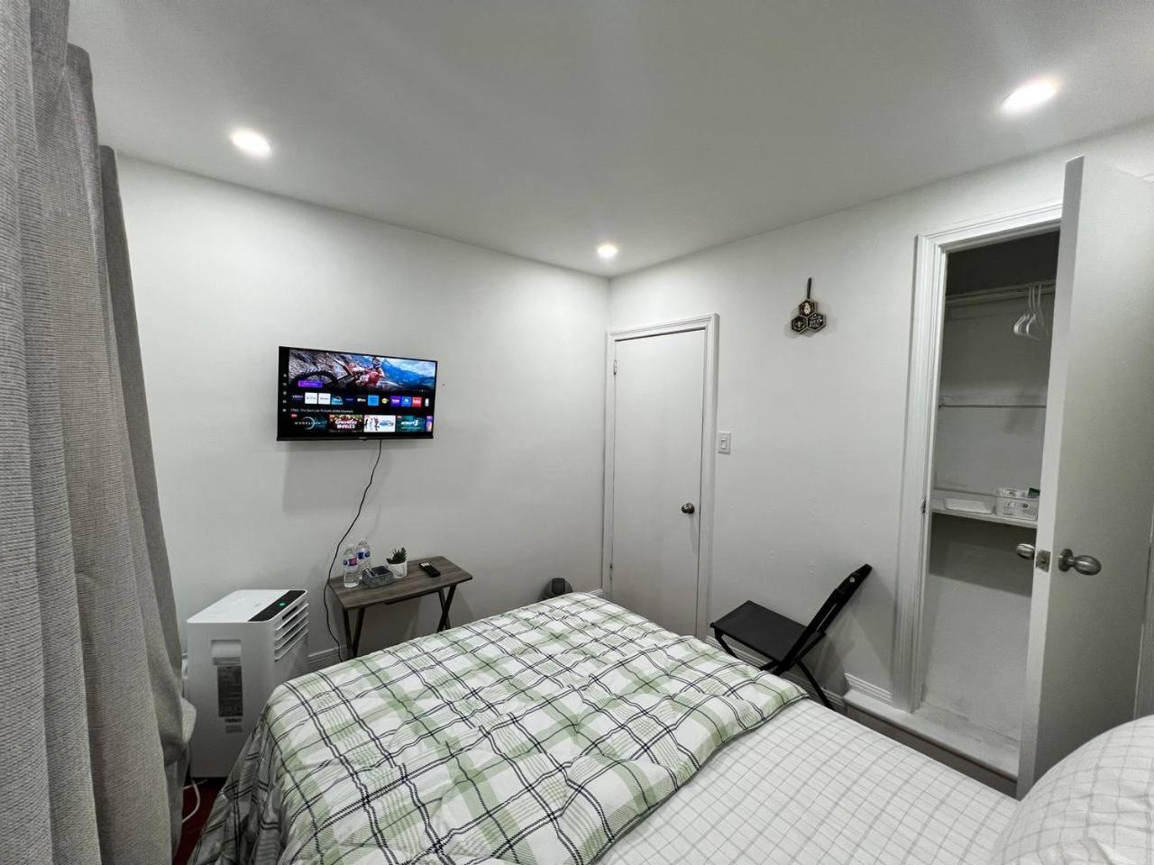 #1 Convvy-nient Residence! *