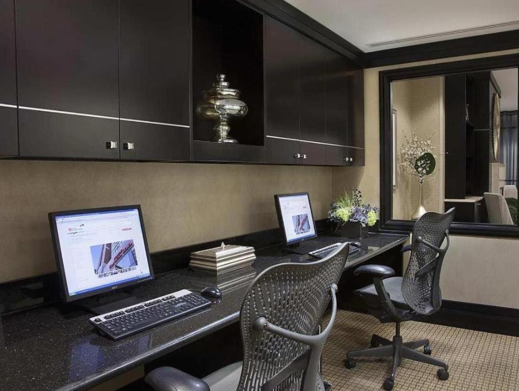 Hotel Revery Downtown, Curio Collection By Hilton