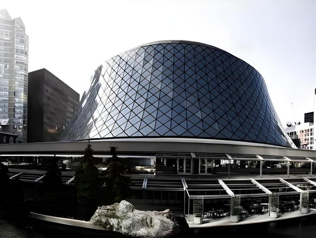 Revery Downtown, Curio Collection By Hilton 4*