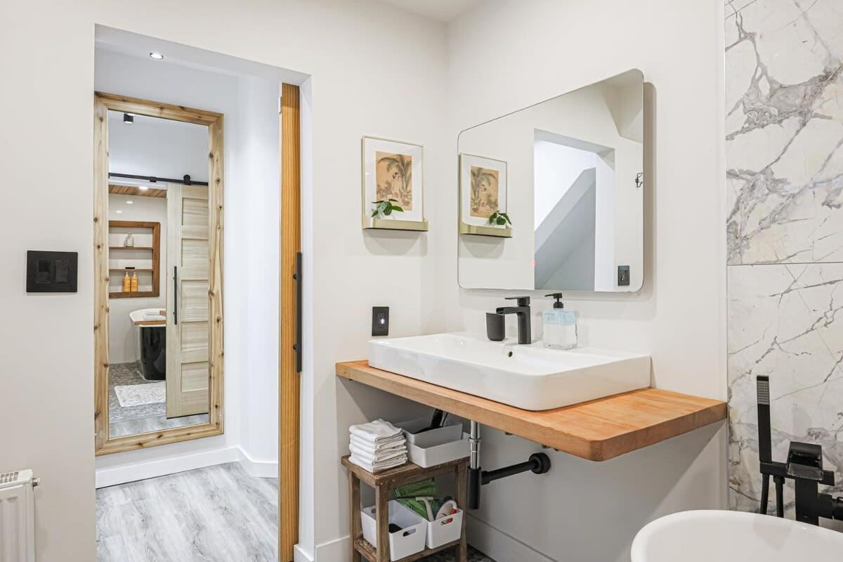 Downtown Relaxing Retreat Apartment Toronto