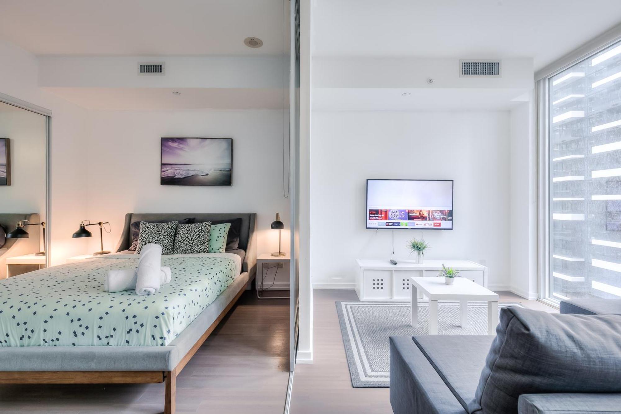 Atlas Furnished Apartments- Iceboat Terrace Inn Toronto