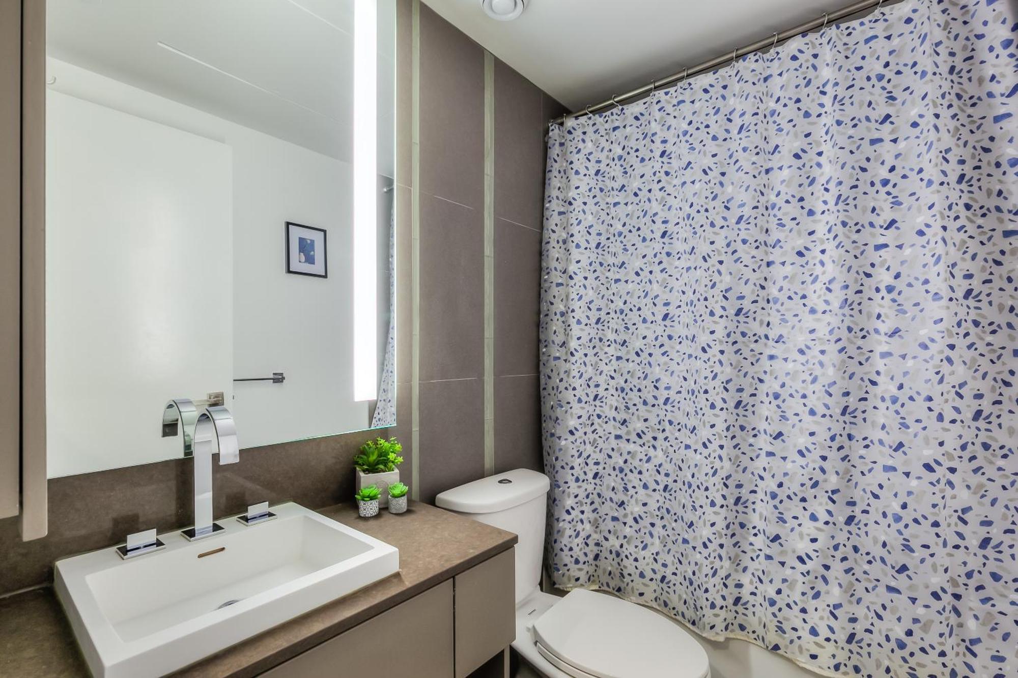 Inn Atlas Furnished Apartments- Iceboat Terrace 3*