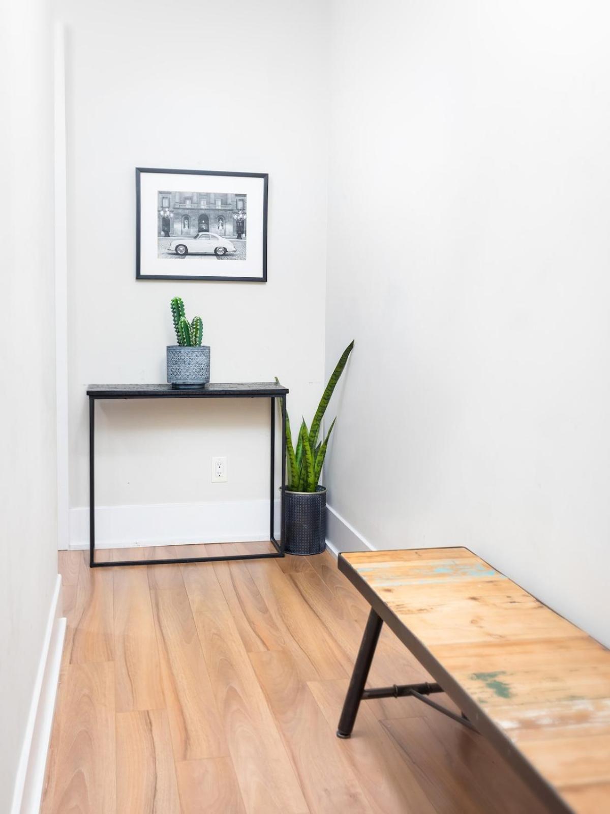 Apartment Skyline Serenity 2 Bed 2 Bath Toronto