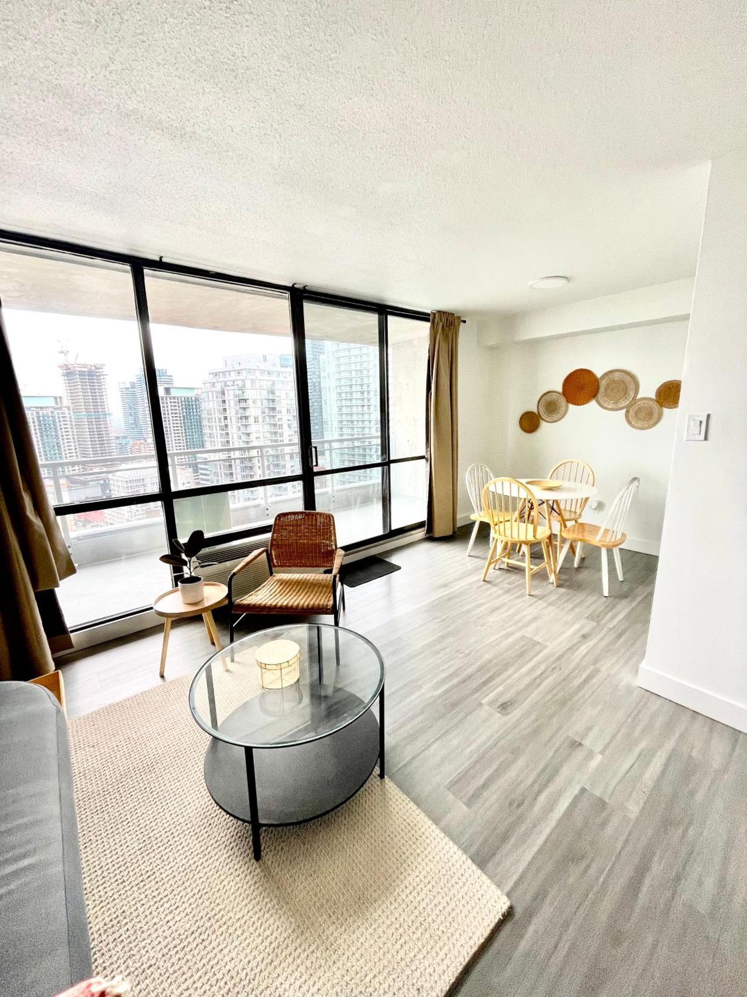 Bachelor Midtown