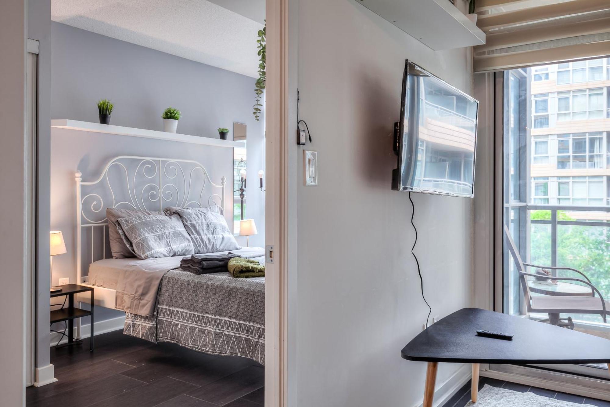 Modern Stylish - 5 Min From Cn Tower Ferienhaus *