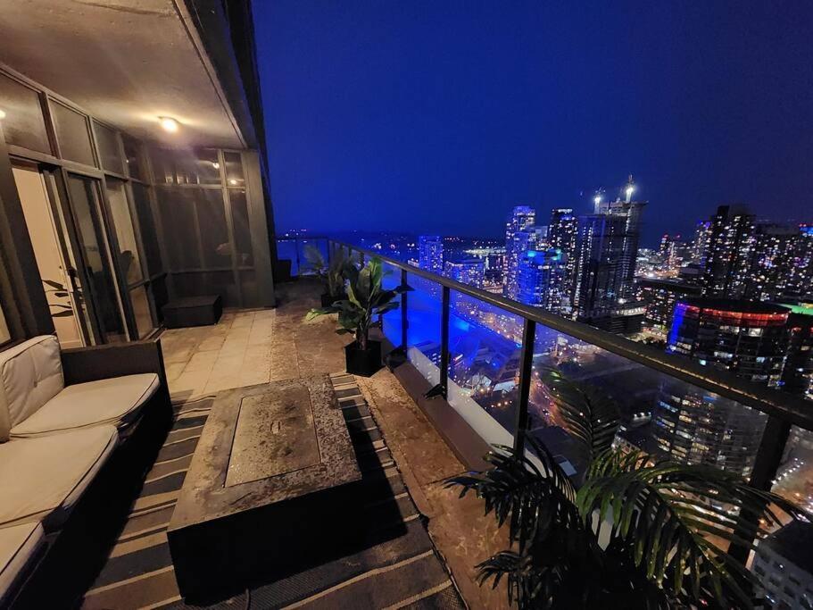 5-star Panoramic View And Large Terrace By Cn Tower Toronto