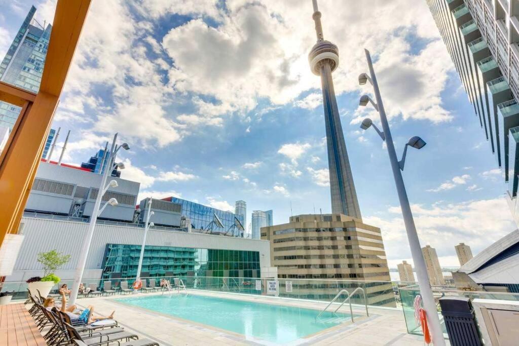 Apartment 5-star Panoramic View And Large Terrace By Cn Tower