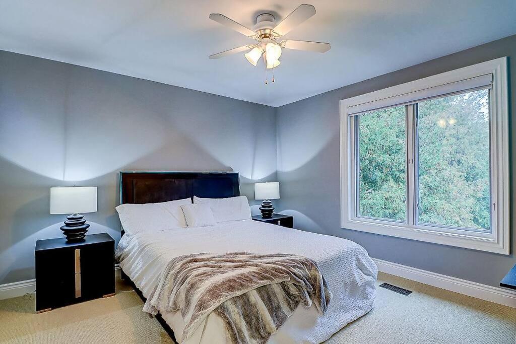 Villa Luxury In Scarborough *