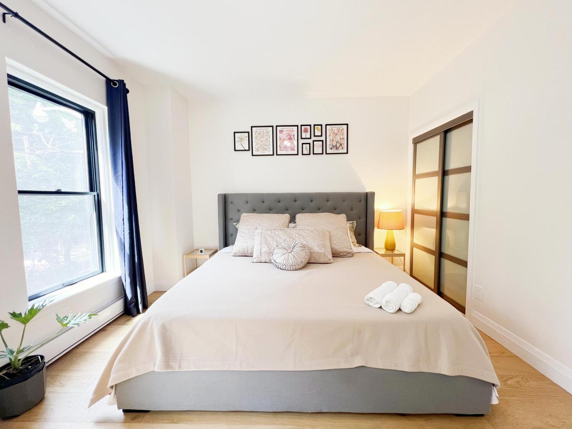 Vihome-22m- Cozy Nice Townhouse In Dt Near Wellesley And Jarvis *