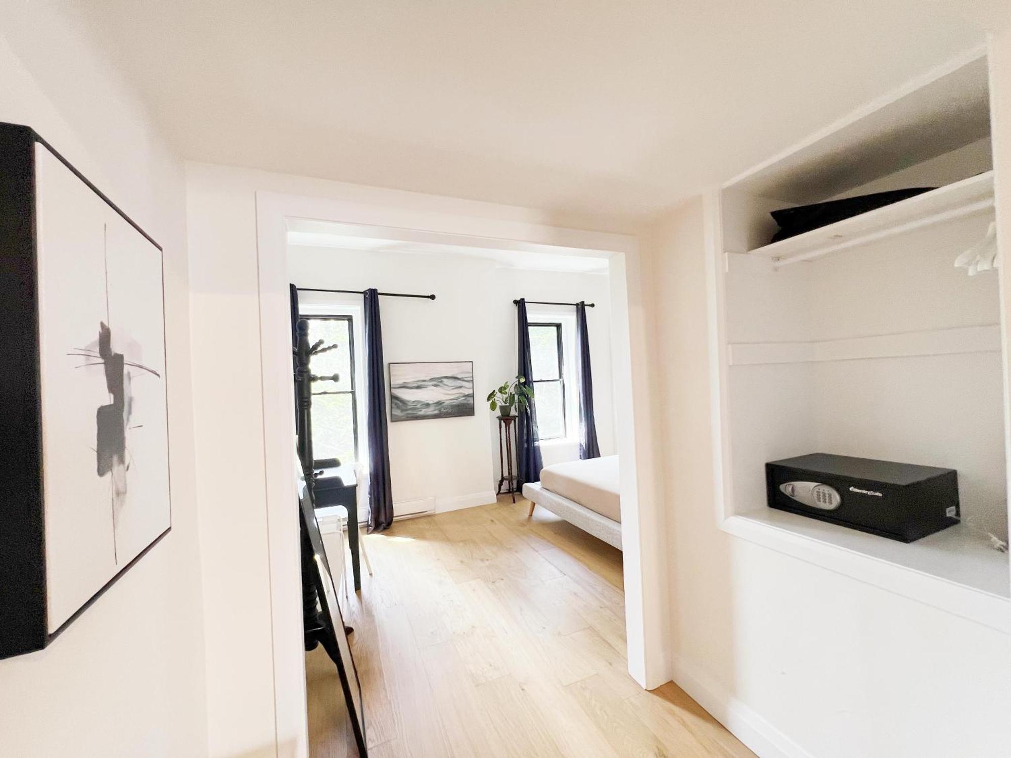 Vihome-22m- Cozy Nice Townhouse In Dt Near Wellesley And Jarvis Homestay *