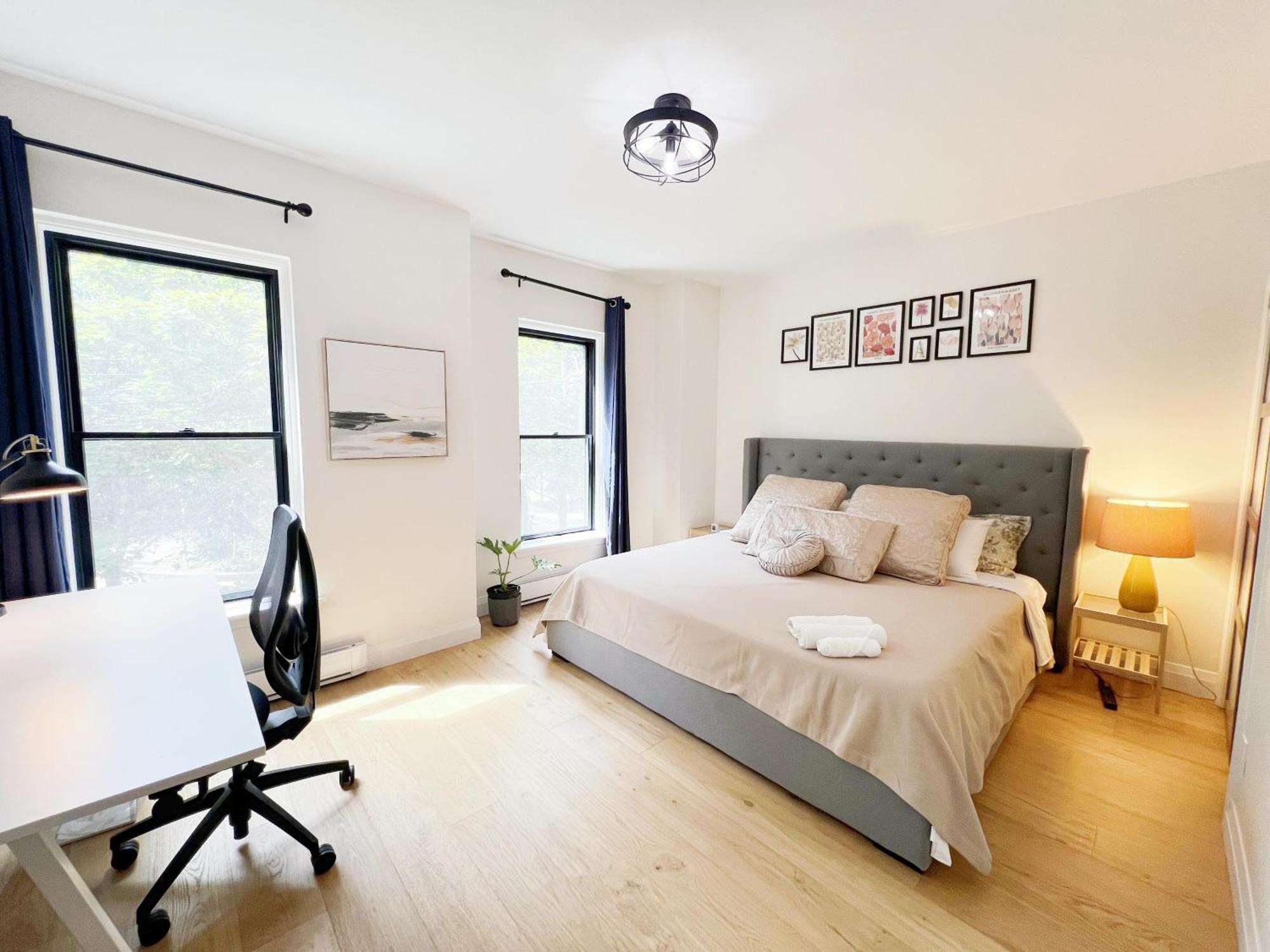 Vihome-22m- Cozy Nice Townhouse In Dt Near Wellesley And Jarvis *