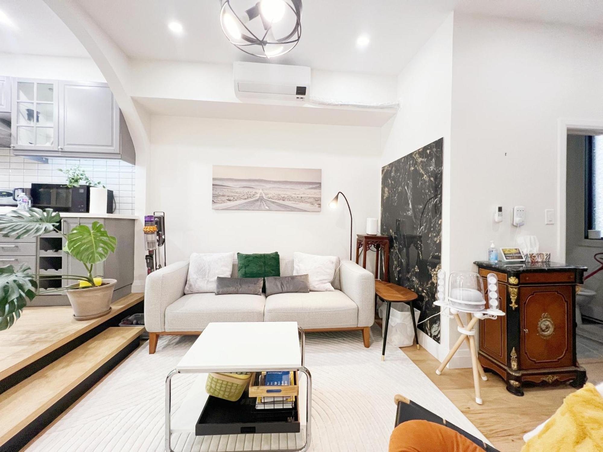 Vihome-22m- Cozy Nice Townhouse In Dt Near Wellesley And Jarvis Homestay
