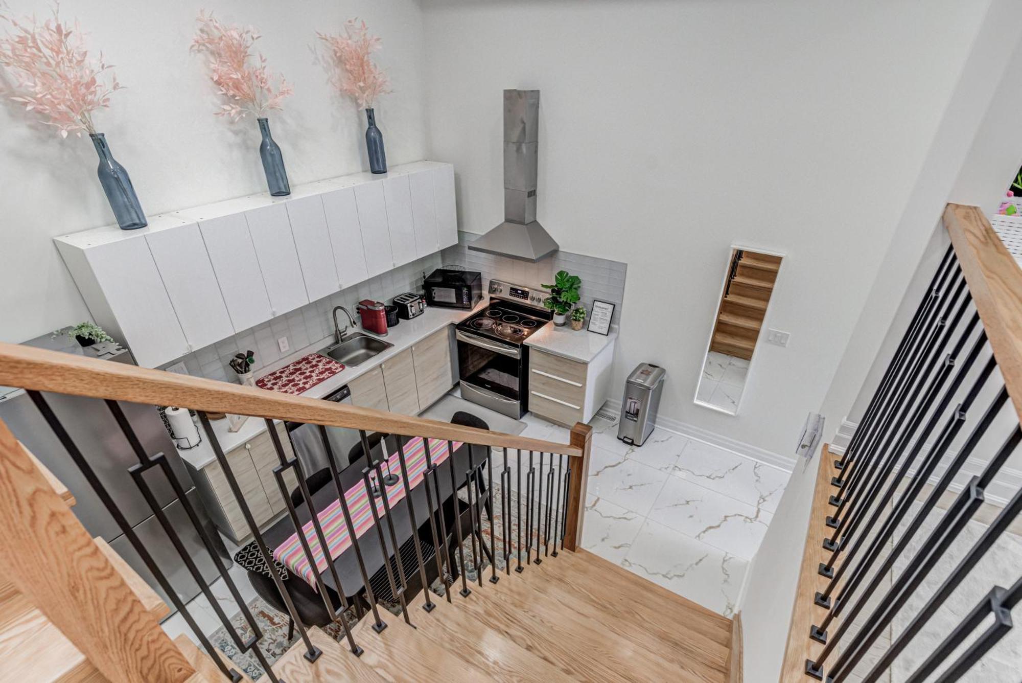 Apartment New Build 4 Bedroom-beach Vibes In The City *