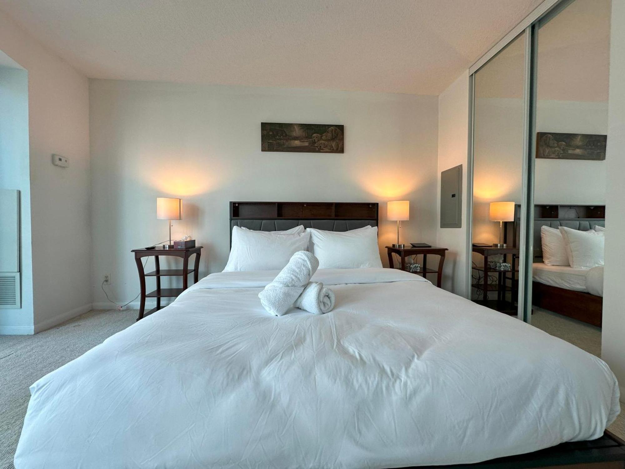 Apartment Rivetstays - The Yonge Toronto