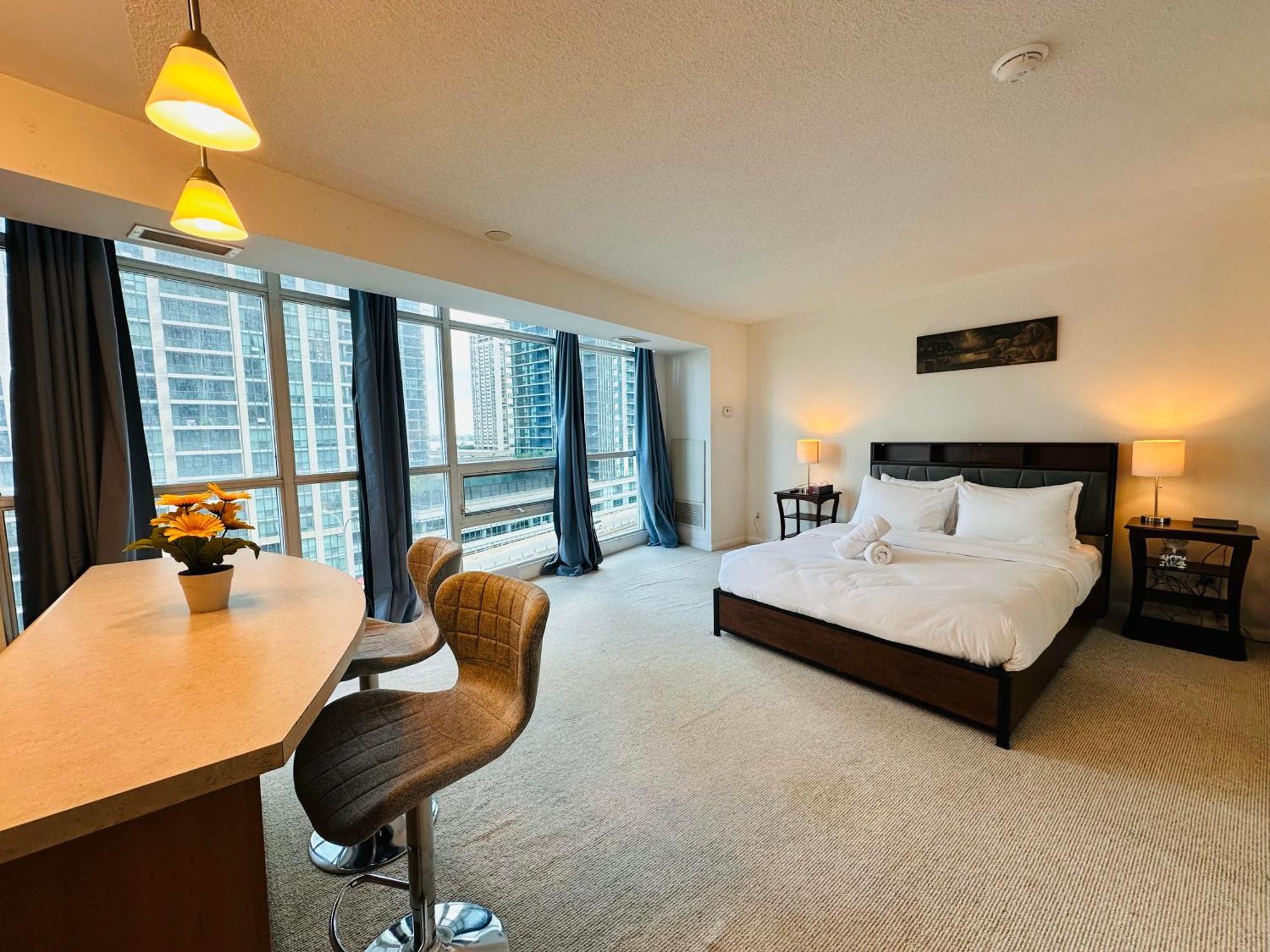 Rivetstays - The Yonge