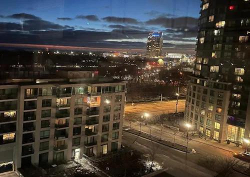 Ferienhaus Modern Stylish - 5 Min From Cn Tower