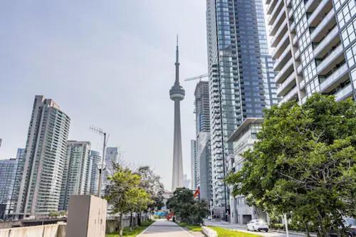 Ferienhaus Modern Stylish - 5 Min From Cn Tower Toronto