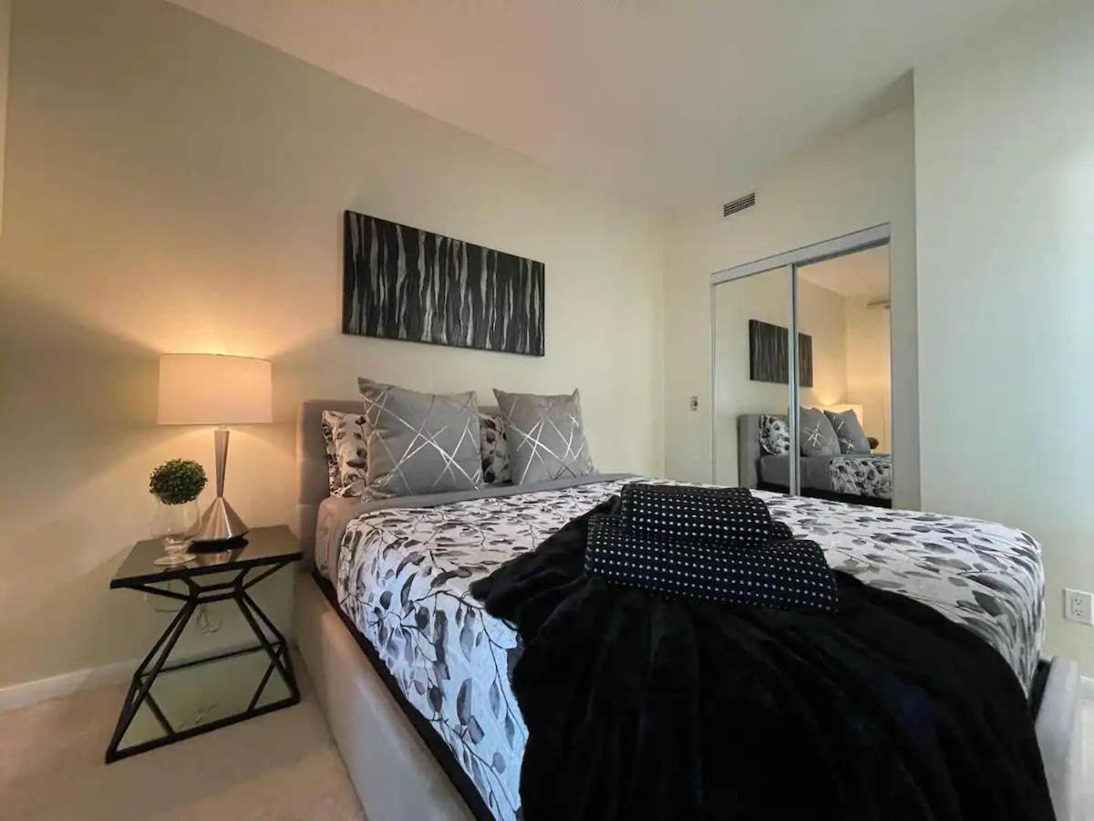 Elegant Cityview In Holiday home