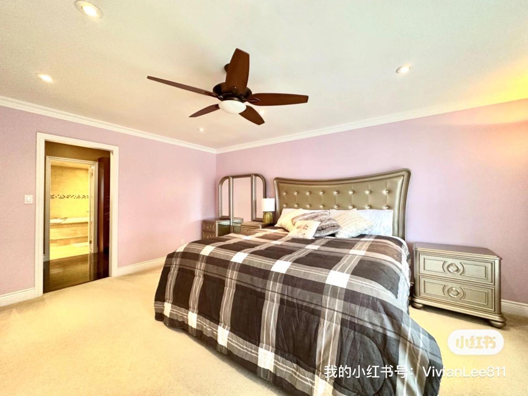 Bed & Breakfast Vihome Toronto