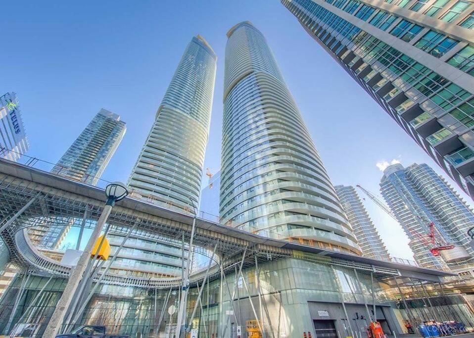 Apartment Newdowntown By Unionstationscotiaarena Toronto