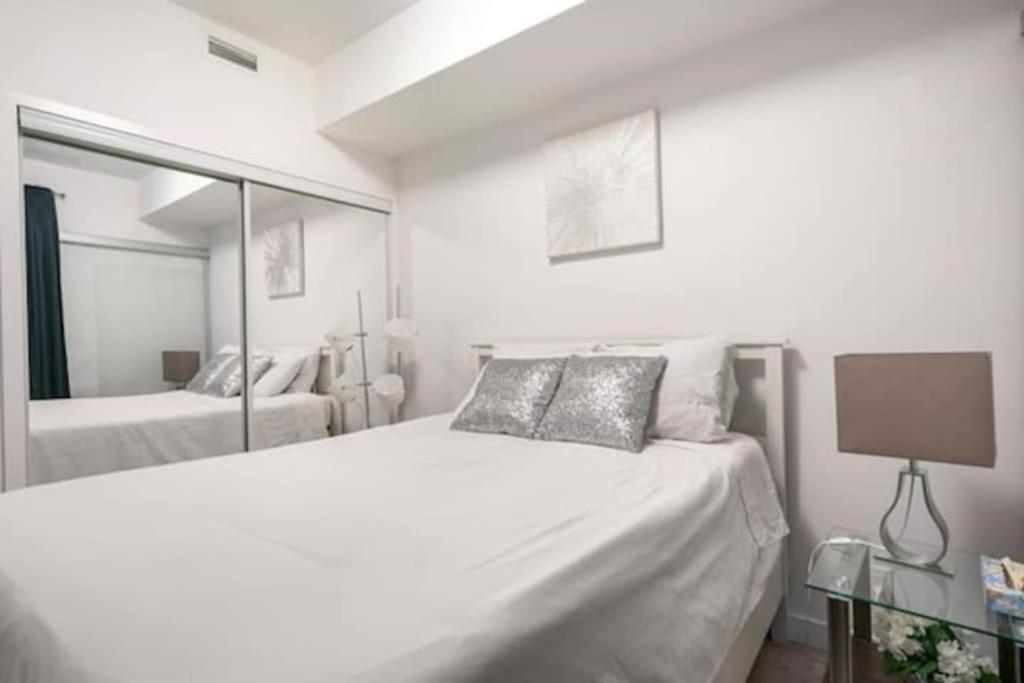 Apartment Newdowntown By Unionstationscotiaarena *