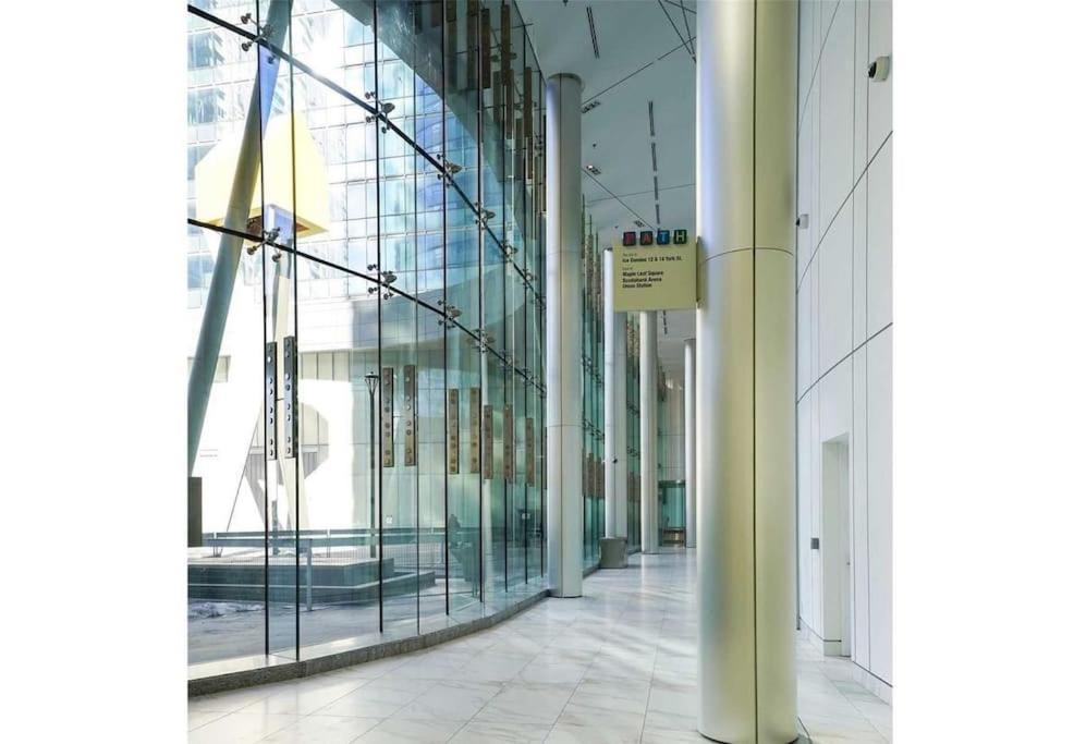 Newdowntown By Unionstationscotiaarena Apartment Toronto