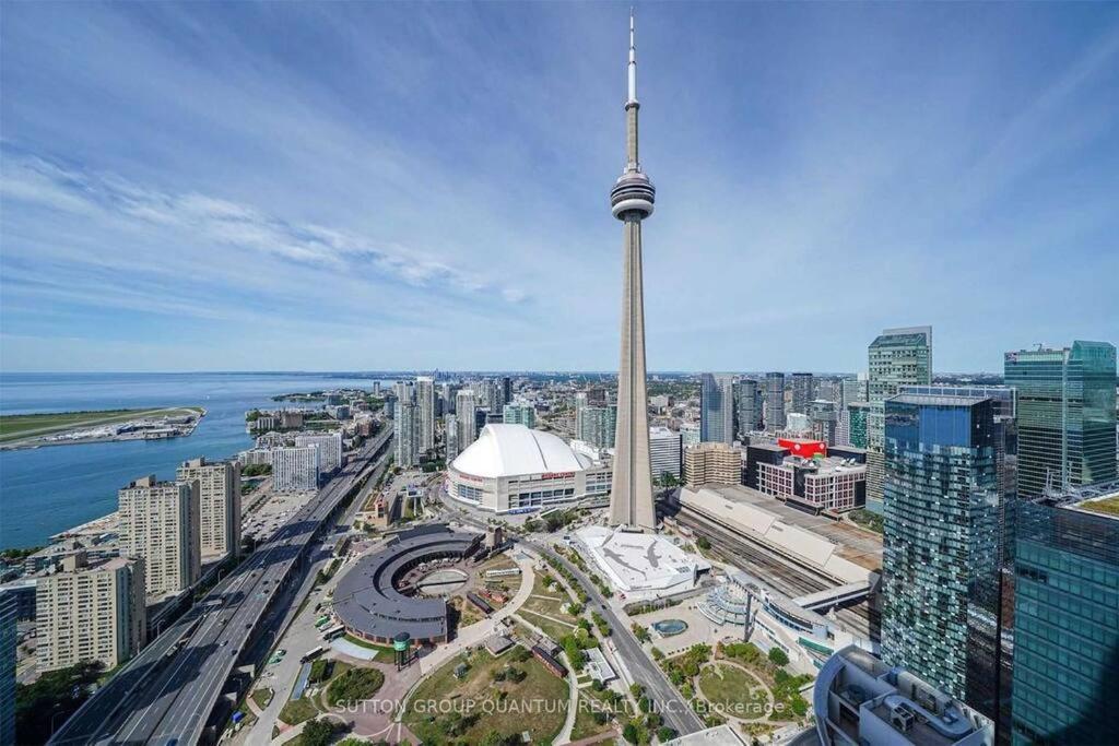 Newdowntown By Unionstationscotiaarena * Toronto
