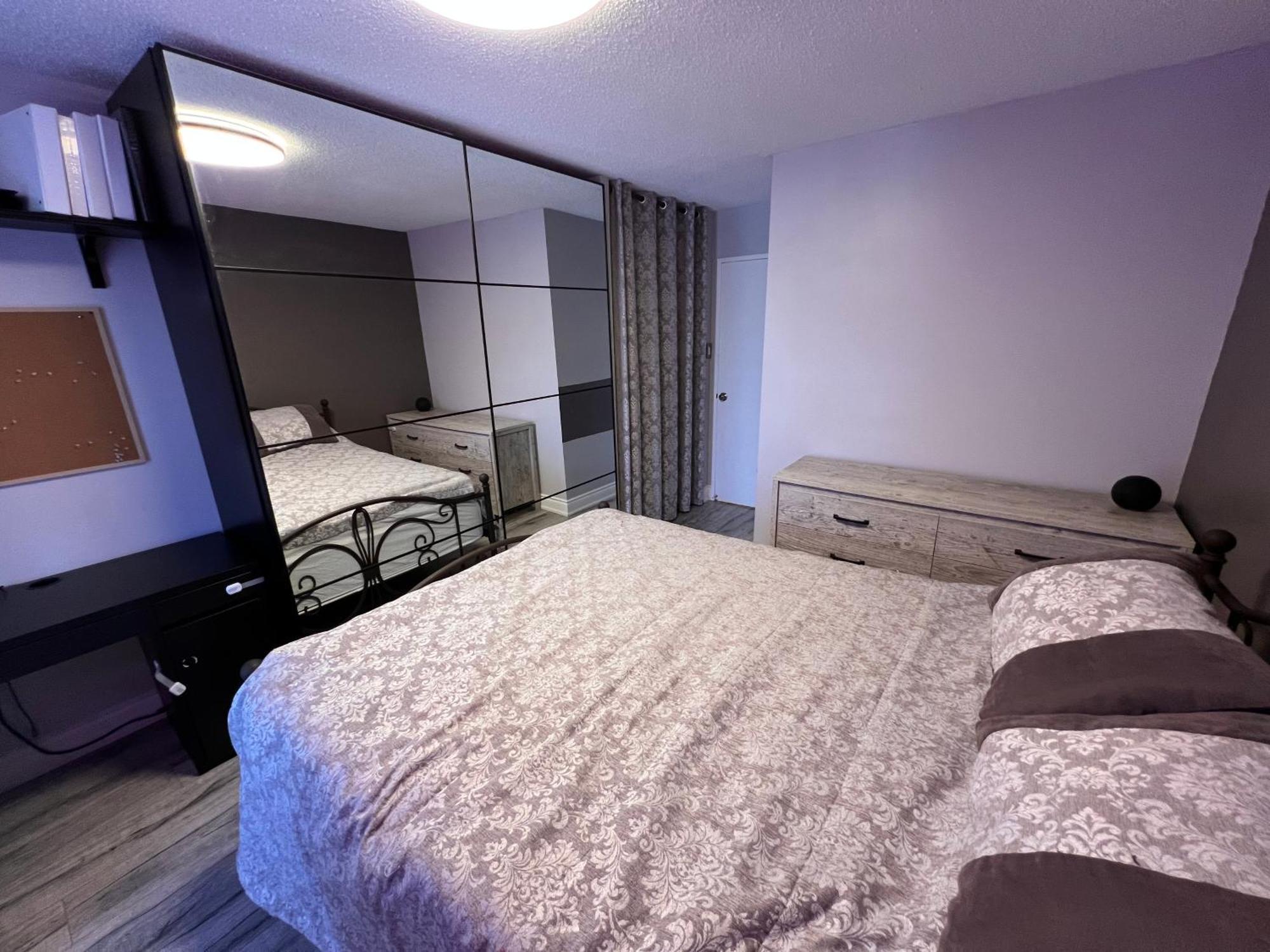 Apartment Condo *