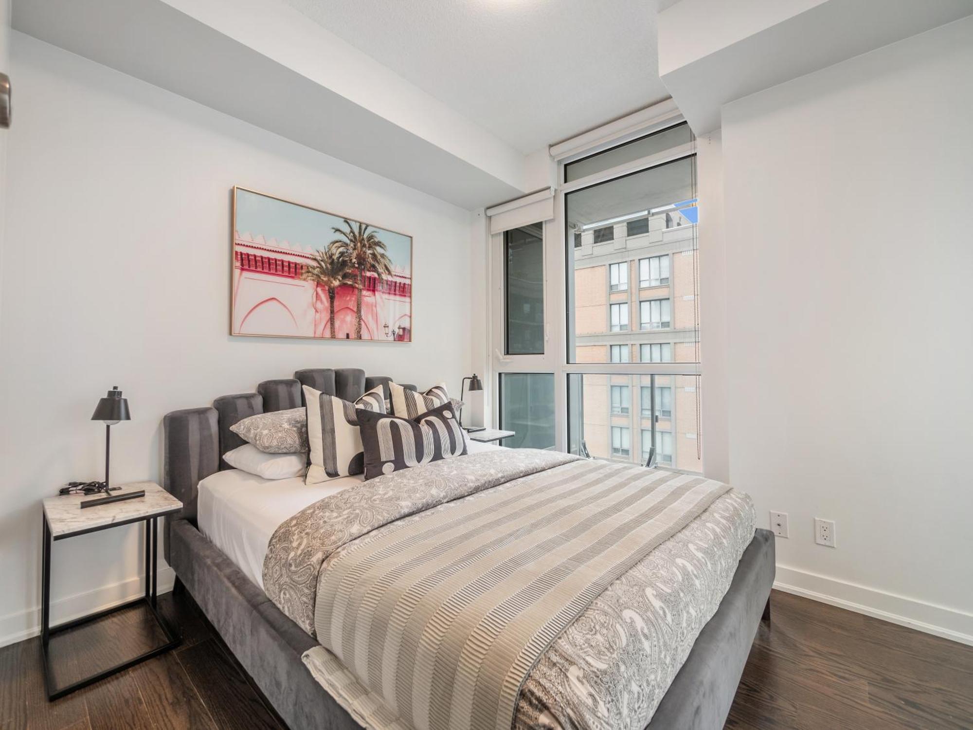 Presidential Two Bedroom - Downtown * Toronto