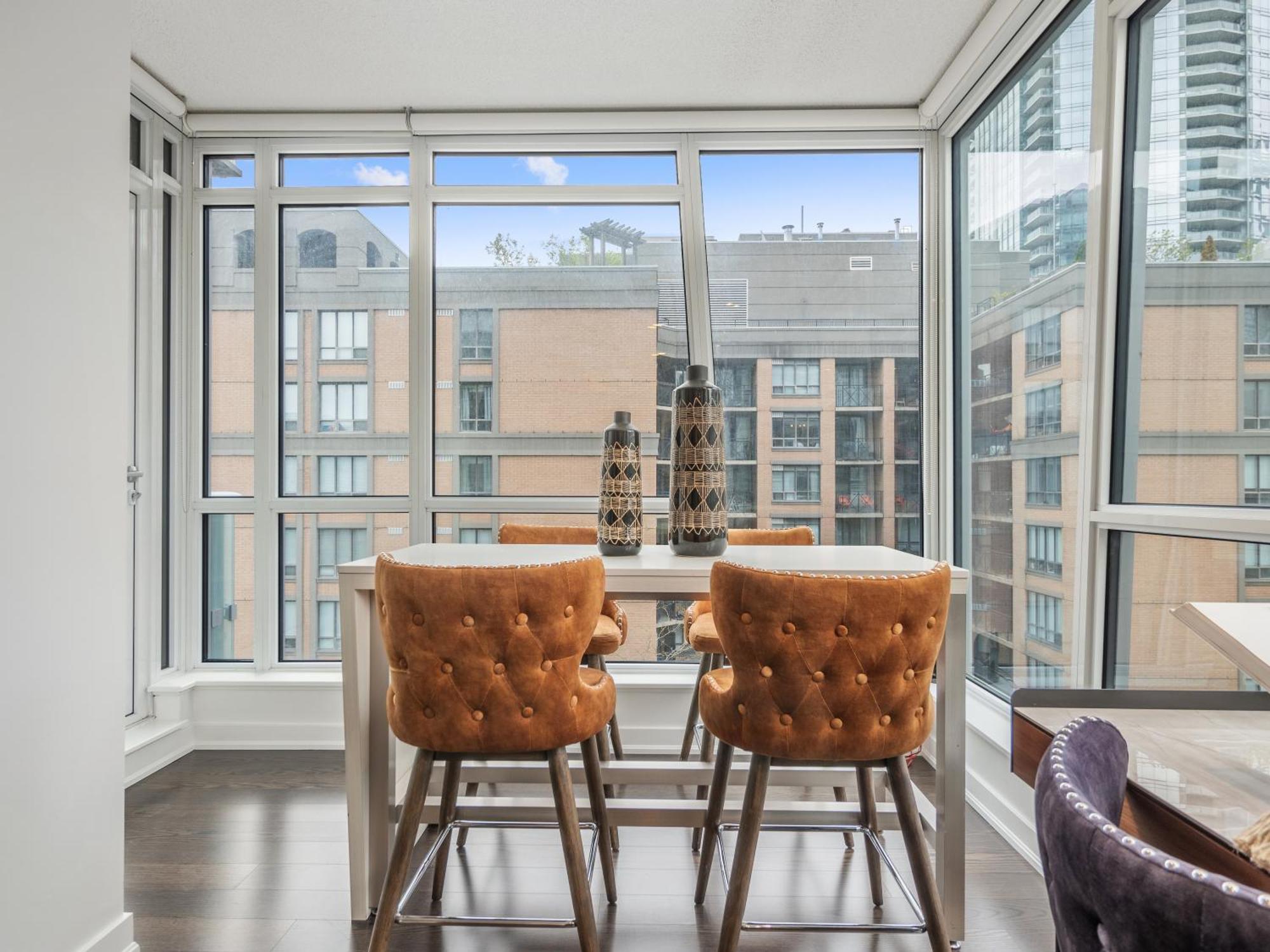 Presidential Two Bedroom - Downtown * Toronto