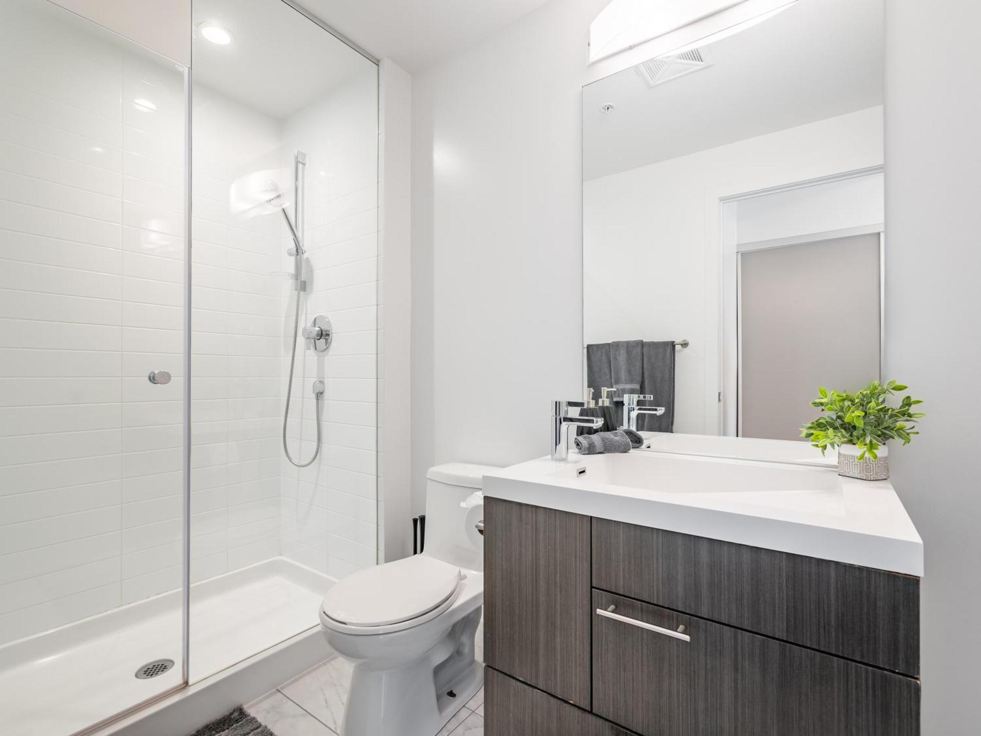 Presidential Two Bedroom - Downtown * Toronto