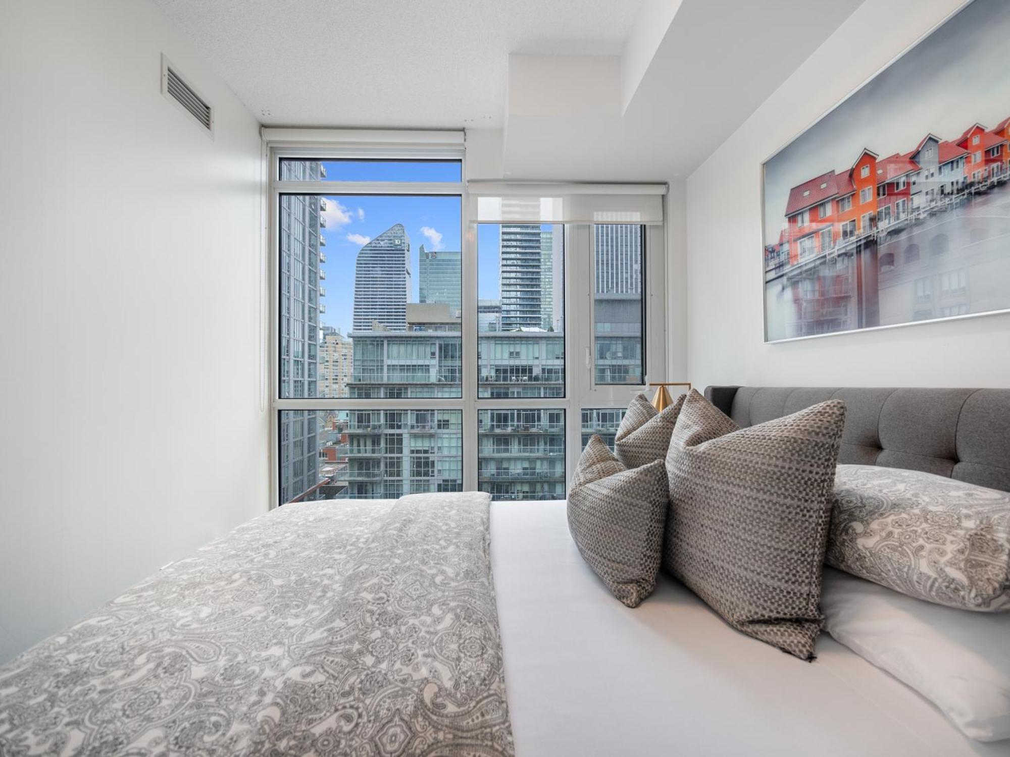 Apartment Presidential Two Bedroom - Downtown Toronto