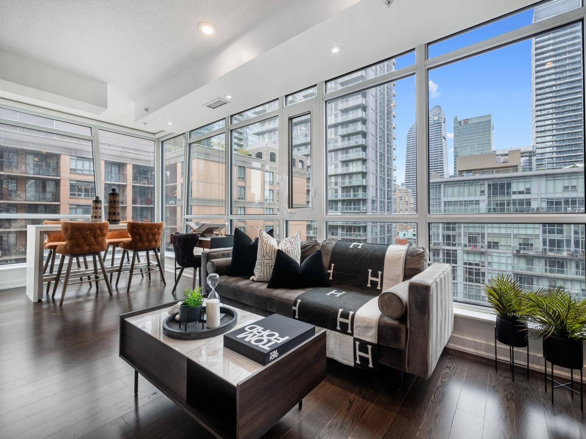 Presidential Two Bedroom - Downtown *