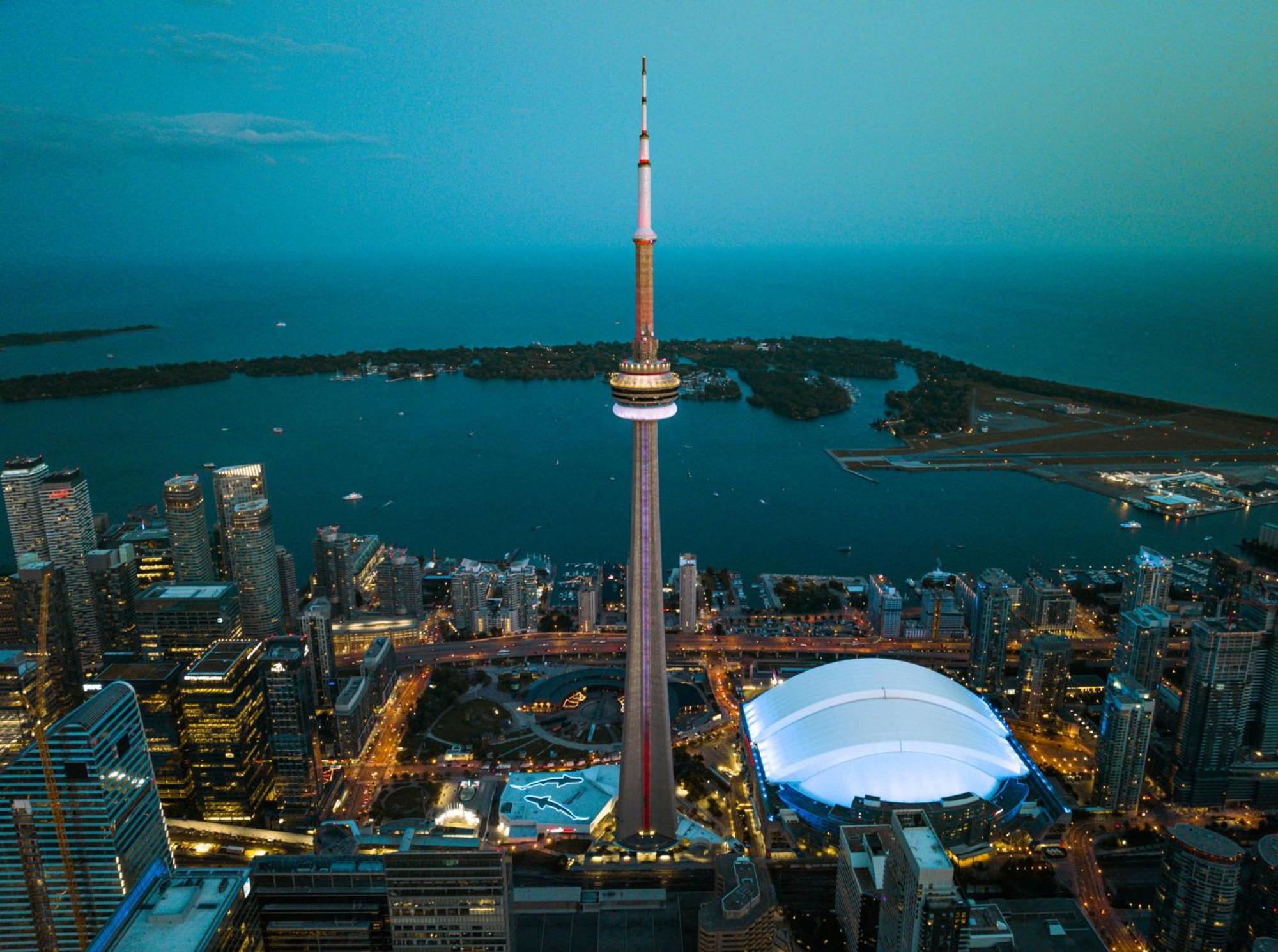 Deluxe 1br With Bird's Eye Cn Tower Views