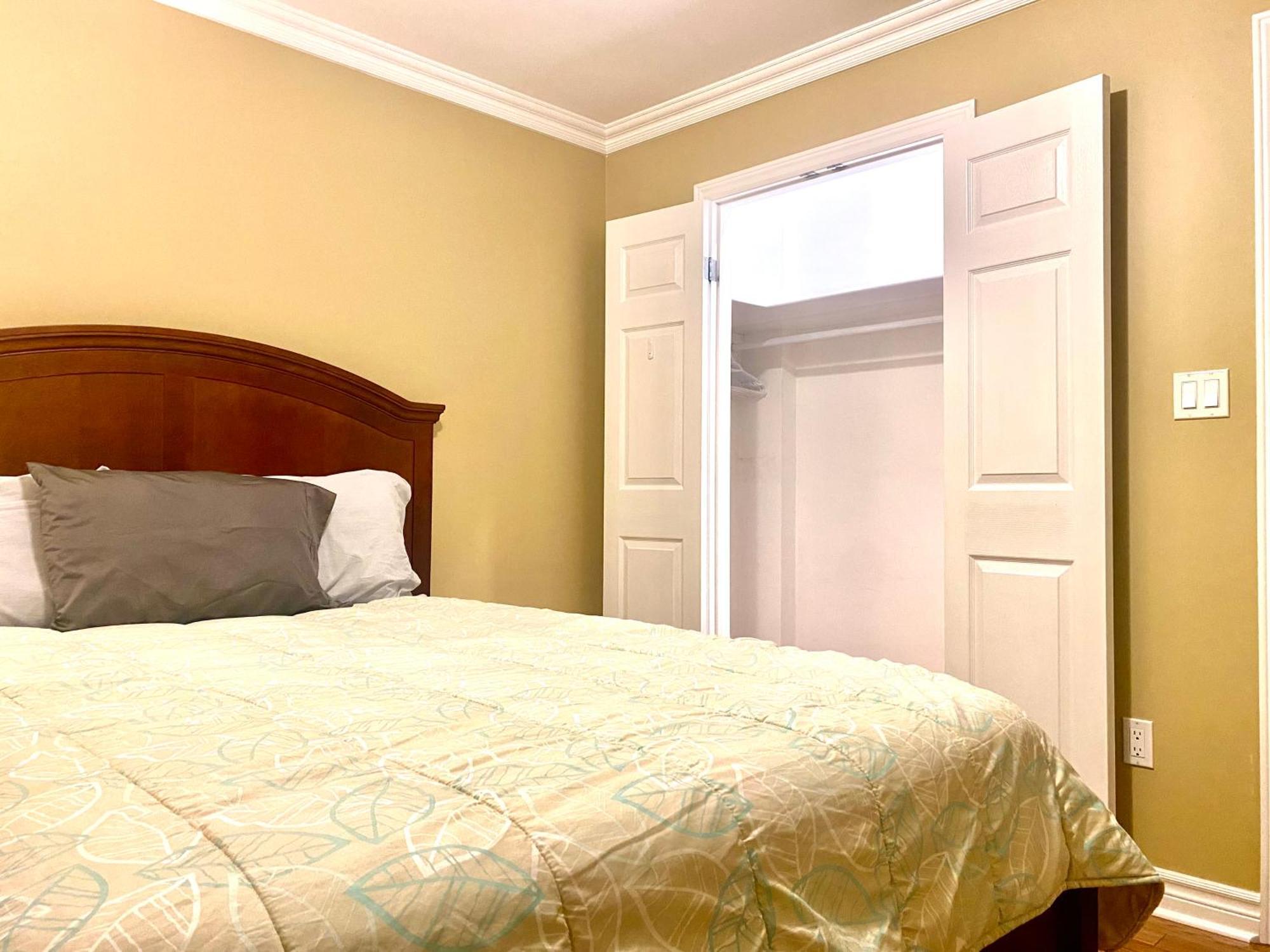 Nice Bedrooms In North York, Ontario * Toronto