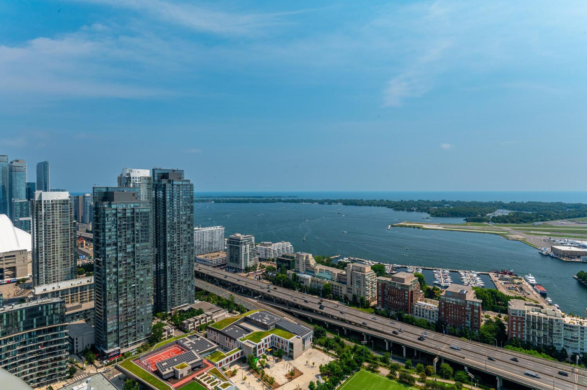 Apartment Penthouse Paradise - Downtown - Pool & Gym Toronto