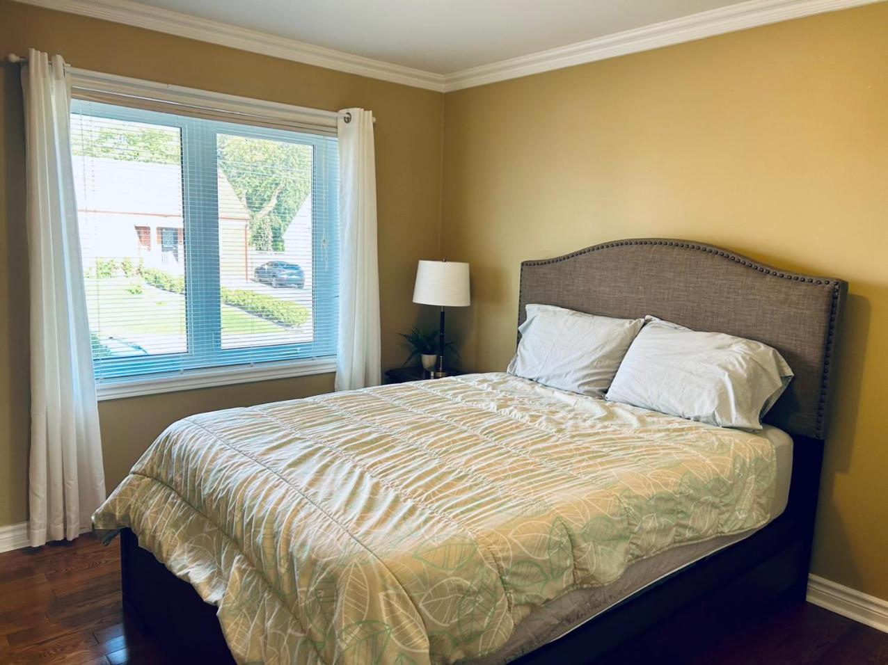 Nice Bedrooms In North York, Ontario * Toronto