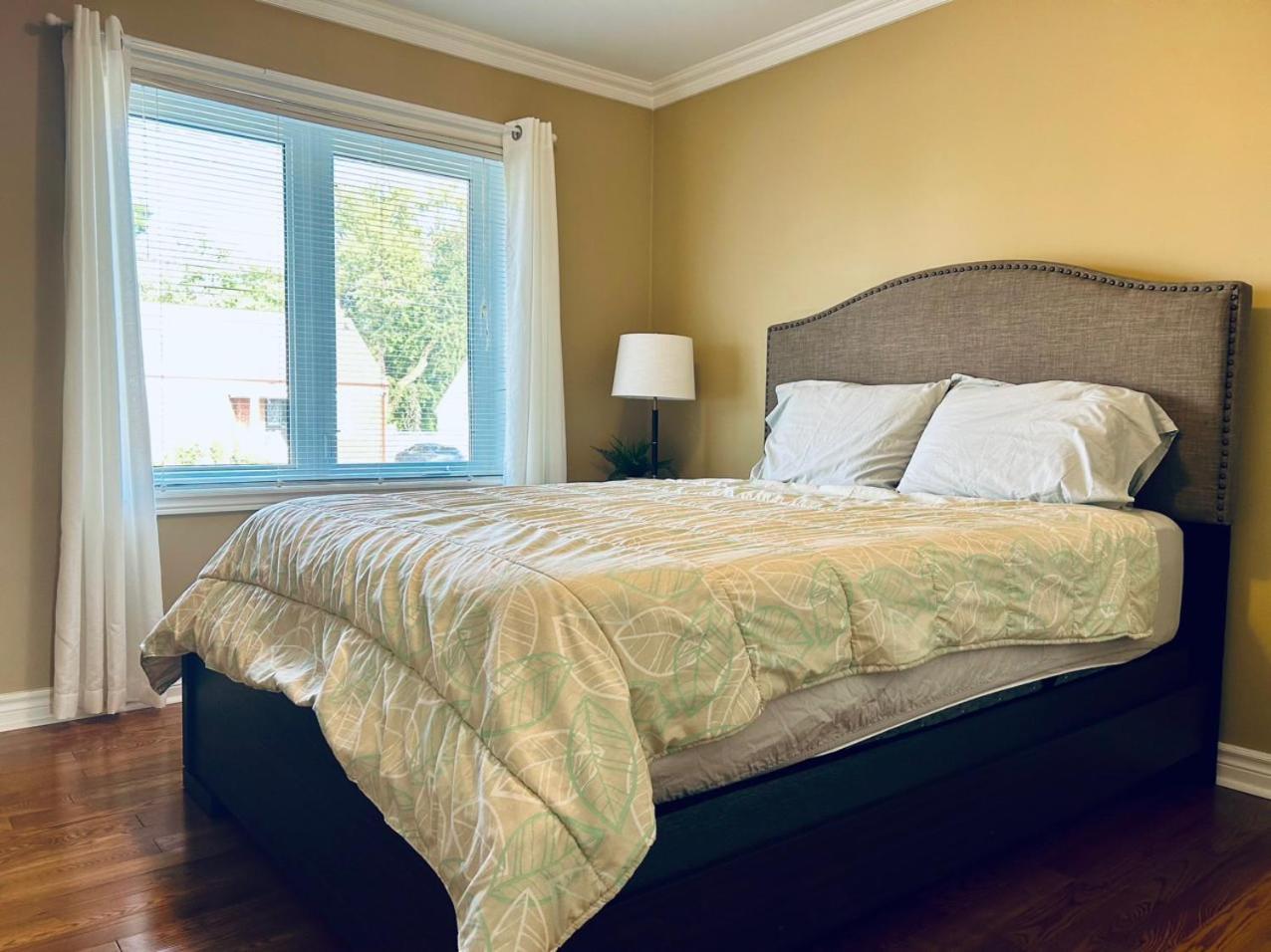 Nice Bedrooms In North York, Ontario Homestay *