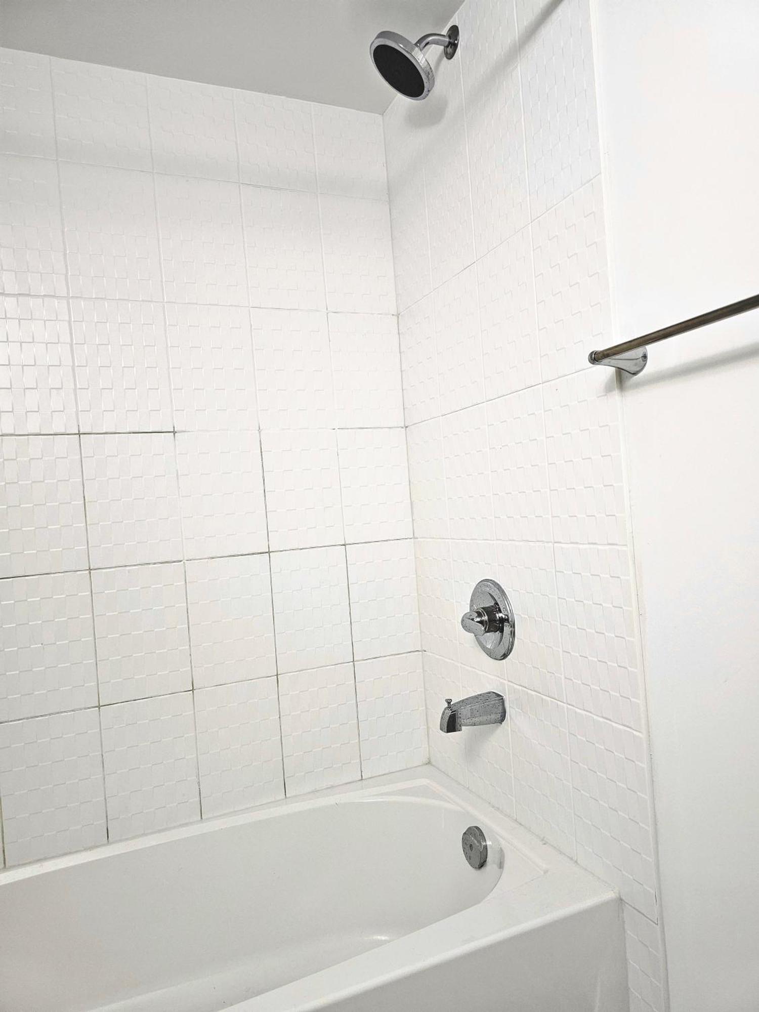 Private M A P L E With Attached Full Bathroom In Toronto, On, Canada Guest house Toronto